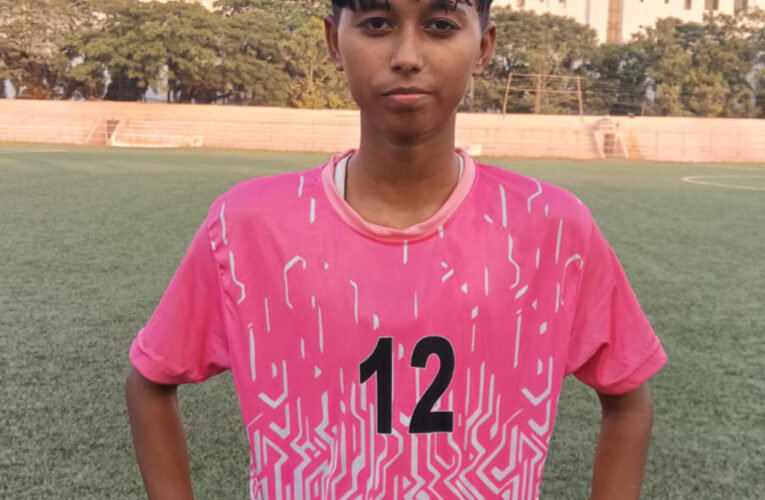 শ্রেয়া দেব এর হ্যাট্রিক এর সুবাদে সিনিয়র মহিলা লিগ ফুটবল আসরের গ্রুপ চ্যাষ্পিয়নের দৌড়ে এগিয়ে এিপুরা স্পোর্টস স্কুল।