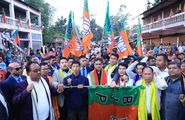 বিভ্রান্তি ছড়িয়ে কিংবা সাম্প্রদায়িক সুড়সুড়ি দিয়ে রাজনীতি কোনদিন ফলপ্রসূ হবে না: মুখ্যমন্ত্রী