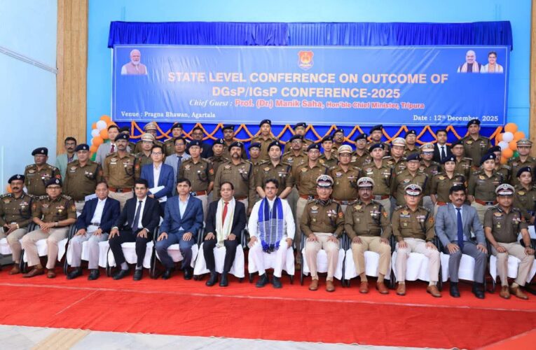 রাজ্যের আইনশৃঙ্খলা ব্যবস্থা ভালো পর্যায়ে রয়েছে।পুলিশ প্রশাসন যেকোন পরিস্থিতি মোকাবেলায় প্রস্তুত।তবে তাতে আত্মতুষ্টির কিছু নেই :মুখ্যমন্ত্রী