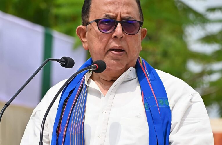 অধ্যক্ষ বিশ্ববন্ধু সেনে’র প্রয়াণে শোকাহত রাজ্য থেকে রাজনৈতিক মহল।