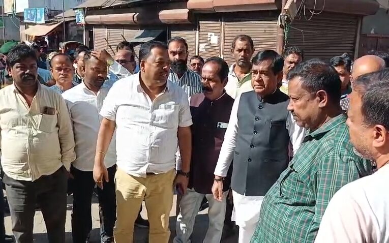 আগরতলা শহরের প্রত্যেকটি বাজারে খোলা হবে স্লটার হাউস :মেয়র