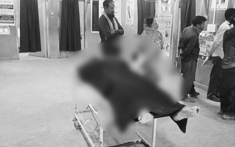 অবশেষে উদ্ধার হল মনু নদীতে তলিয়ে যাওয়া যুবকের মৃতদেহ।