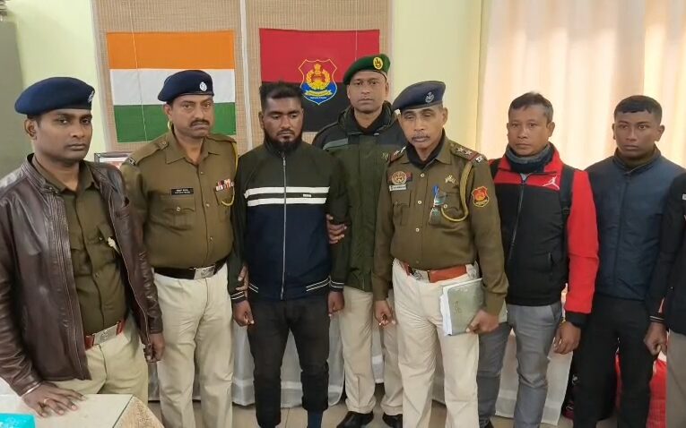 বাংলাদেশের জঙ্গিগোষ্ঠীর(জেএমবি) সক্রিয় সদস্য গ্রেফতার আগরতলায়।