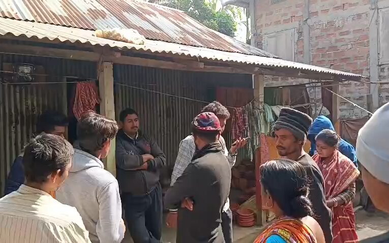 স্মার্ট মিটারের অতিরিক্ত বিল আসায় উত্তেজনা খোয়াই উত্তর চেবরী শচীন্দ্র নগর এলাকাতে।